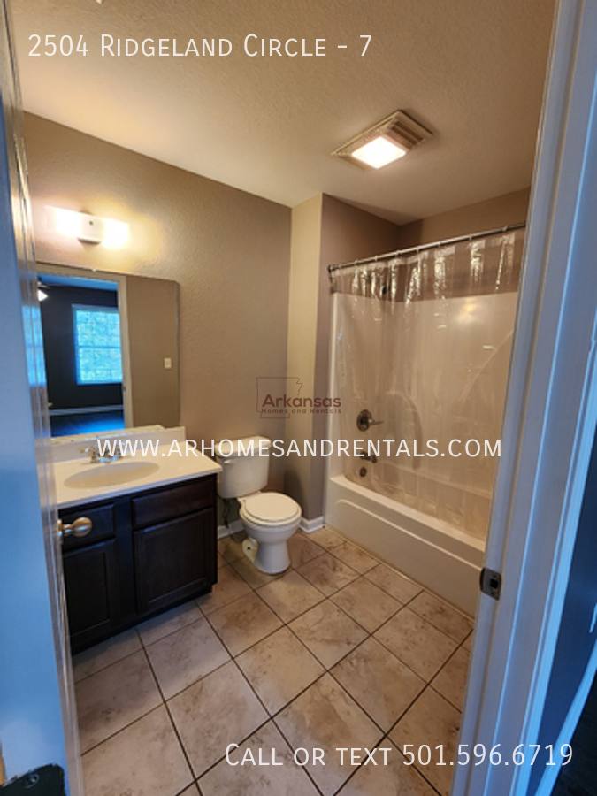 Townhouse for rent at 2504 Ridgeland Circle #7, Pocahontas, AR 72455