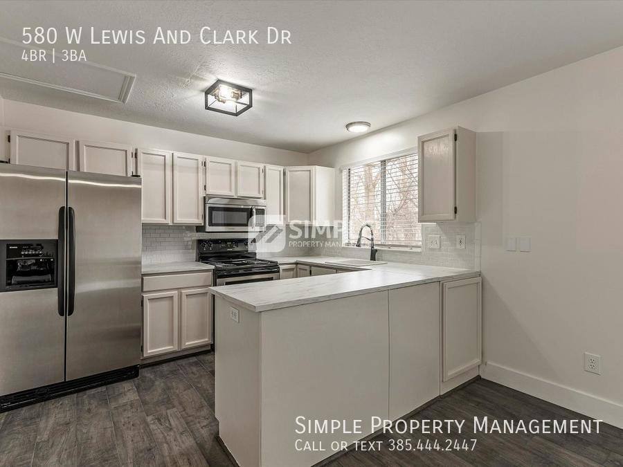 House for rent at 580 W Lewis & Clark Dr, Centerville, UT 84014