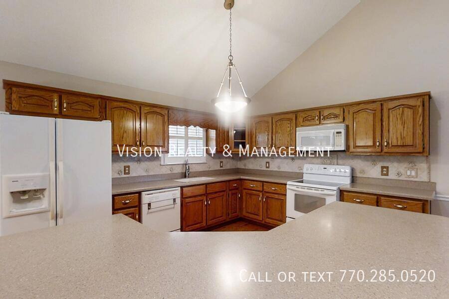 House for rent at 28 Summerwind Dr, Cedartown, GA 30125