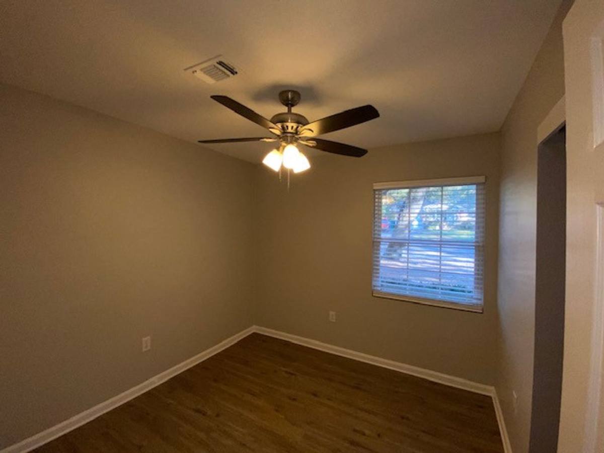 House for rent at 208 20th St, Niceville, FL 32578