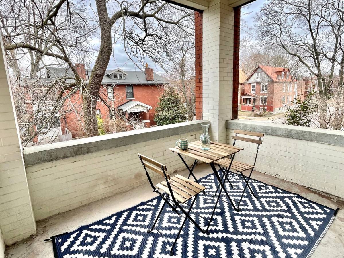 Apartment for rent at 4205 Botanical Ave #3W, Saint Louis, MO 63110