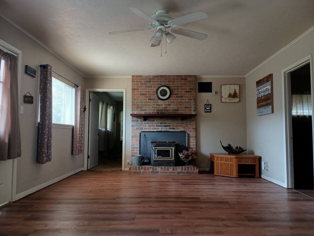House for rent at 767 County Rd, Jasper, TX 75951