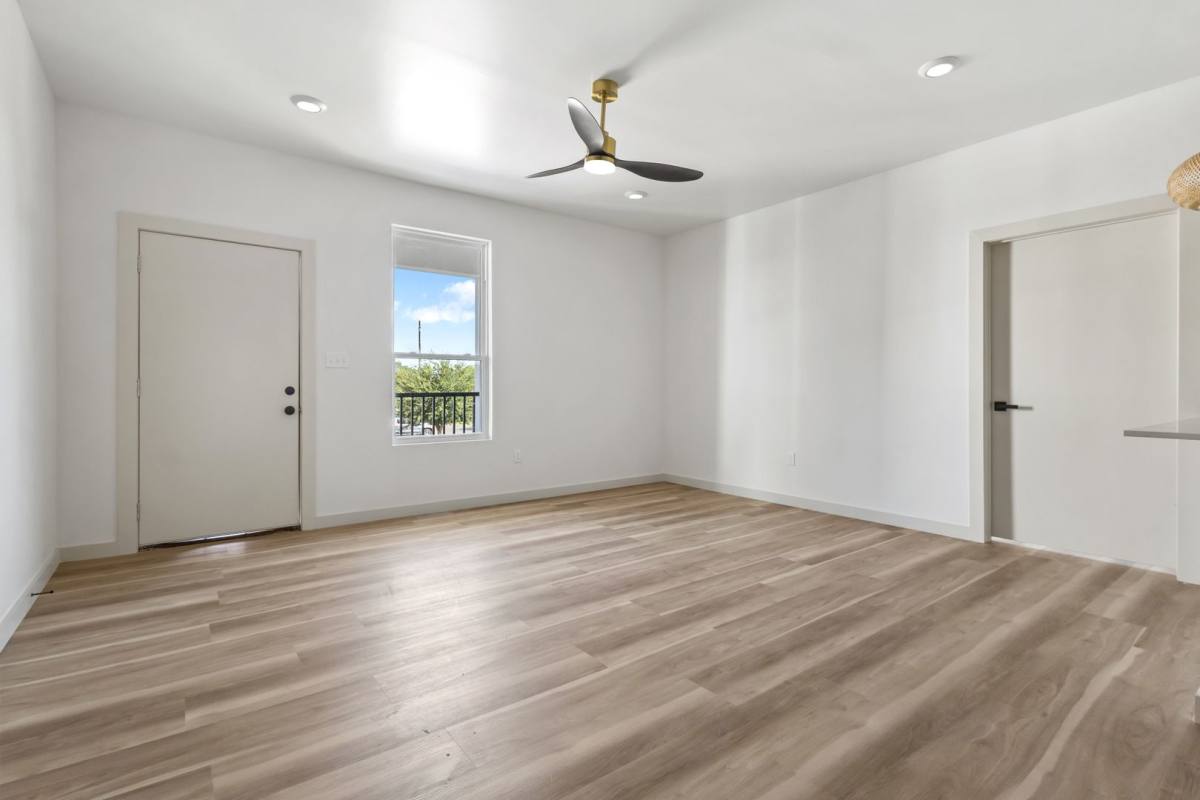 Apartment for rent at 225 E New Hampshire, Harlingen, TX 78550