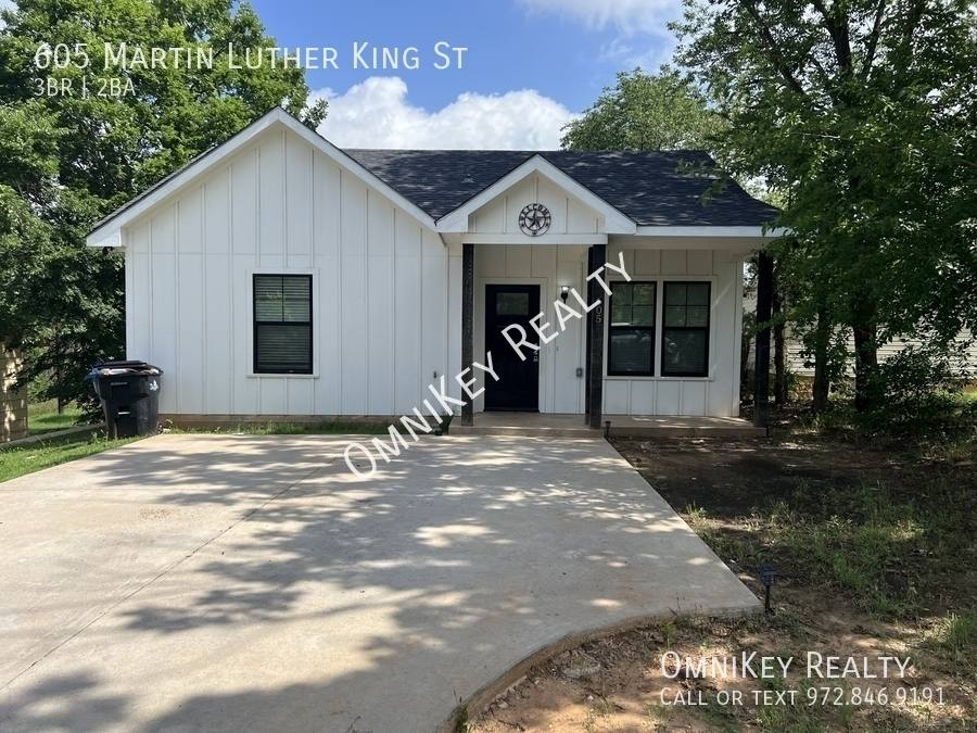House for rent at 605 Martin Luther King St, Denison, TX 75020