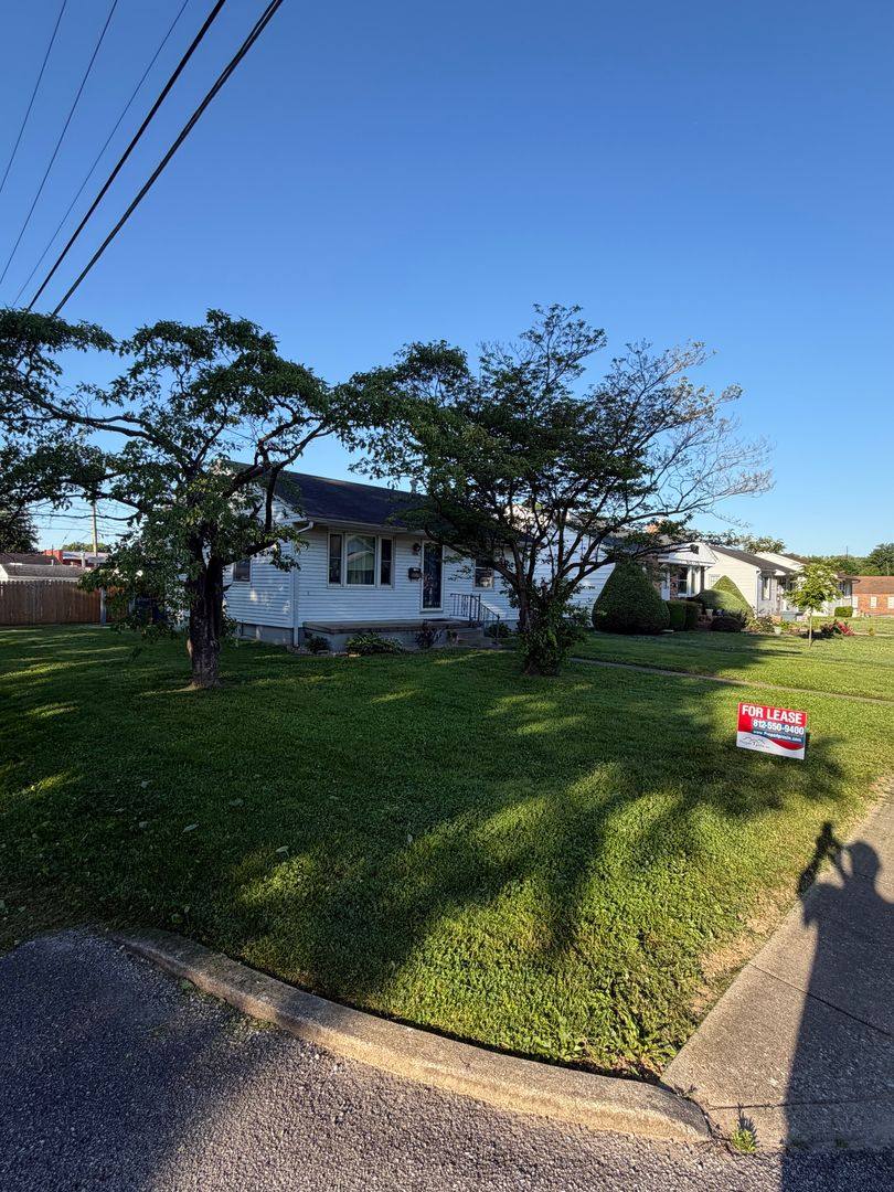 House for rent at 3200 Edgewood Dr, Evansville, IN 47712