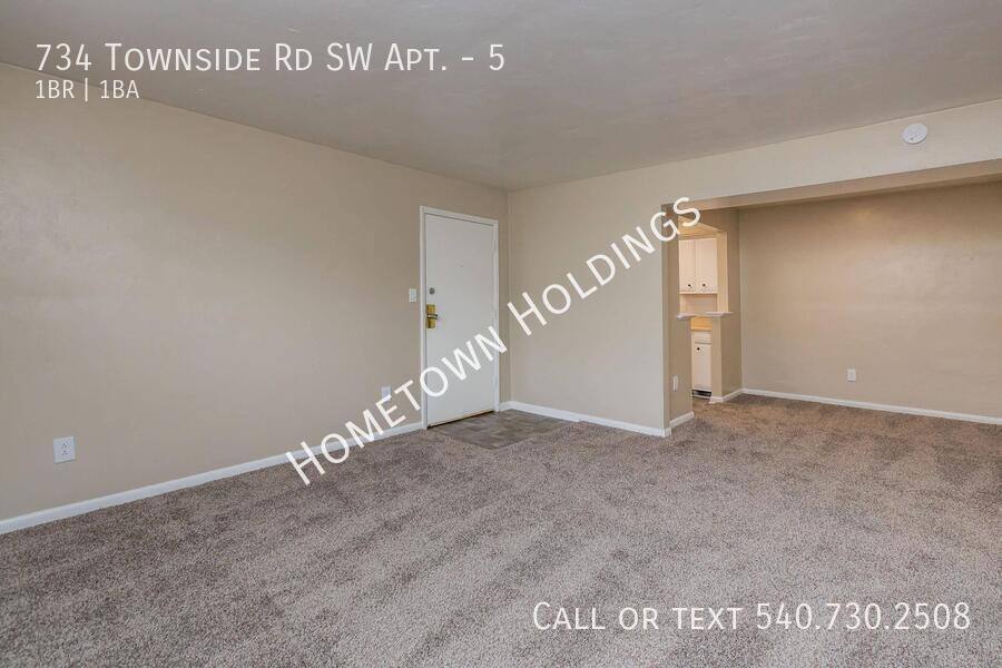 Apartment for rent at 734 Townside Rd SW #5, Roanoke, VA 24014