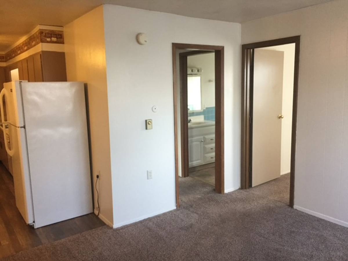 Apartment for rent at 25 Arlington Ave, Thornville, OH 43076
