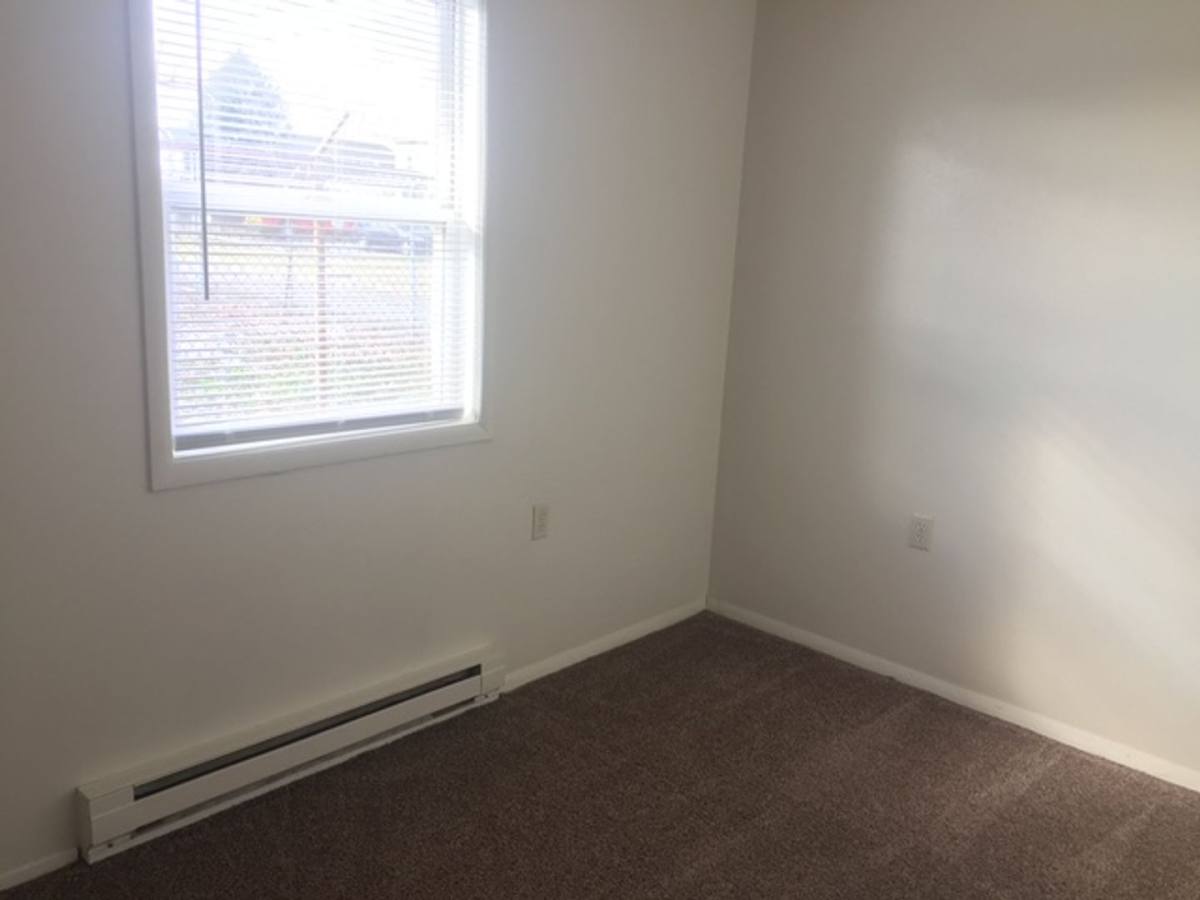 Apartment for rent at 25 Arlington Ave, Thornville, OH 43076