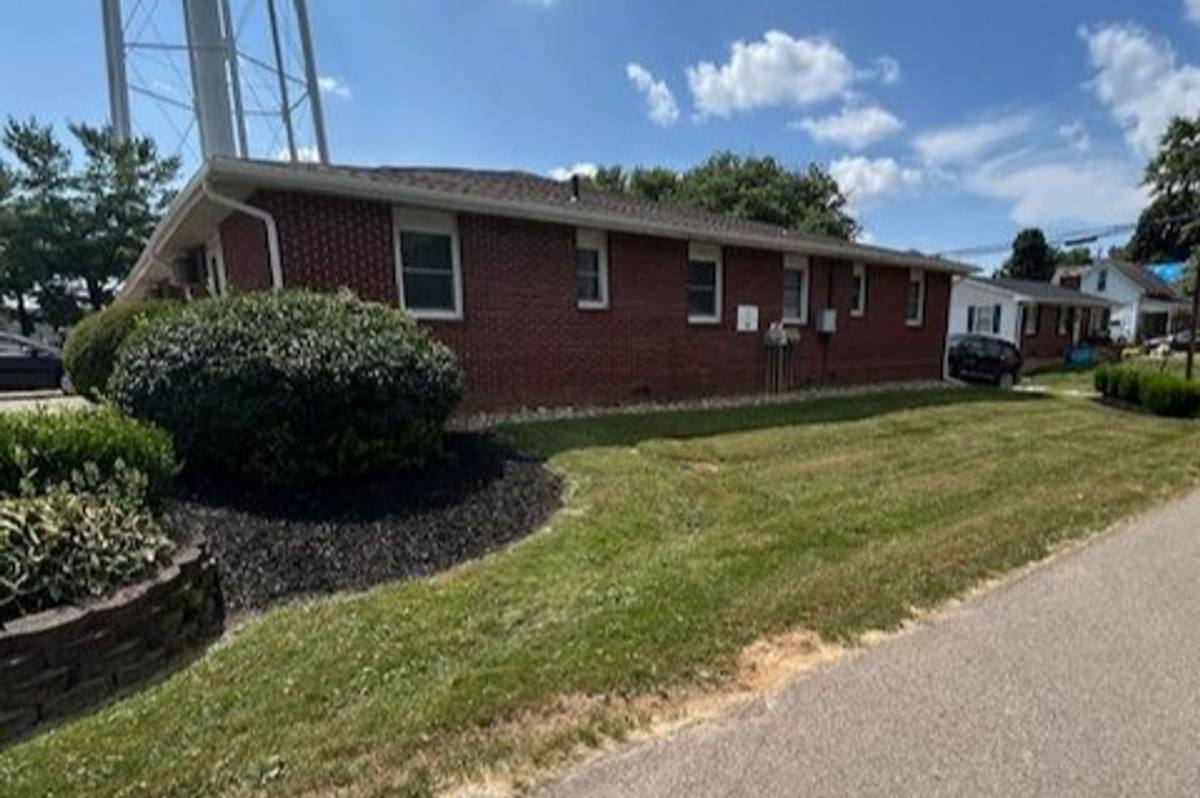 Apartment for rent at 25 Arlington Ave, Thornville, OH 43076