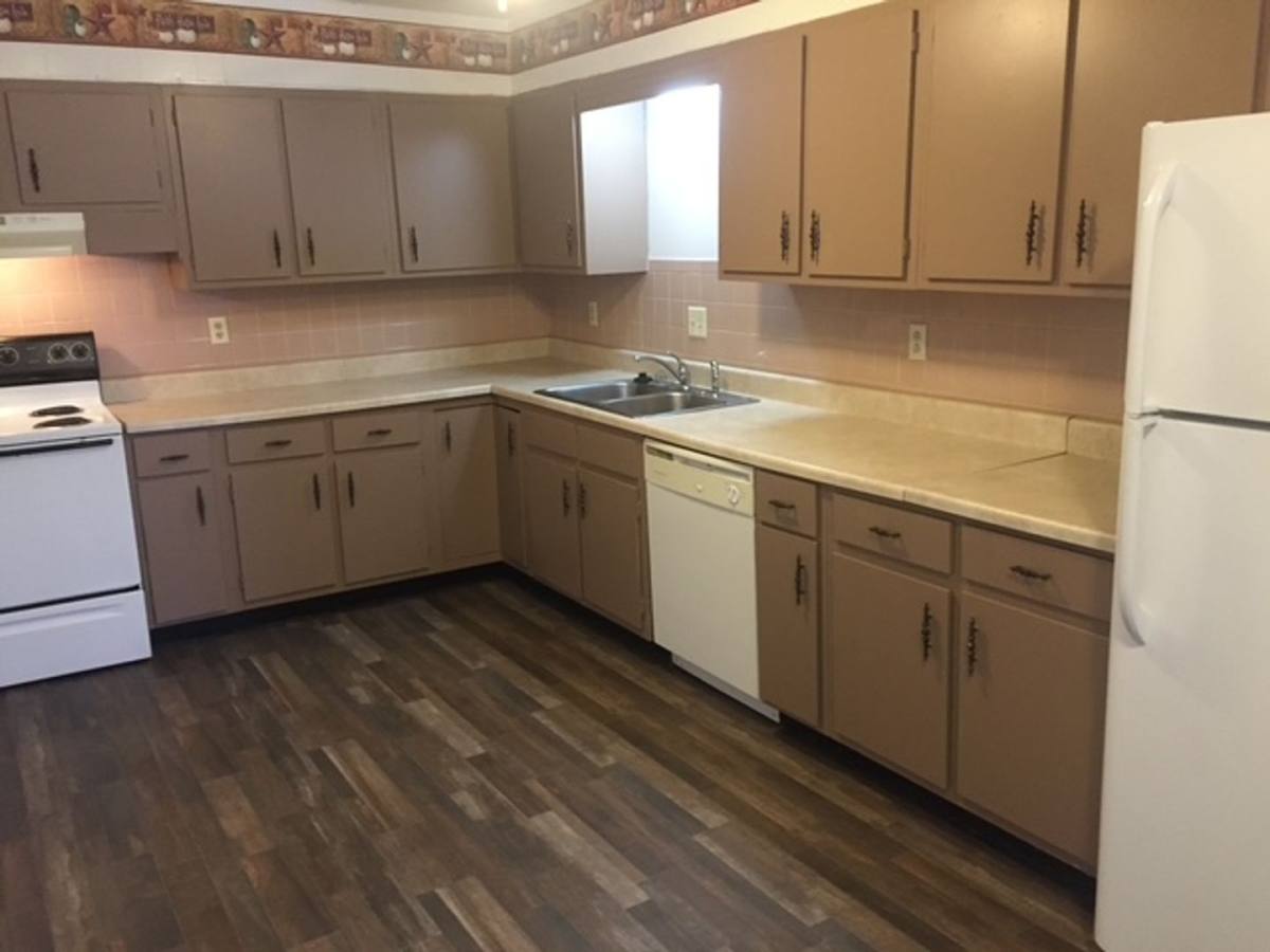 Apartment for rent at 25 Arlington Ave, Thornville, OH 43076