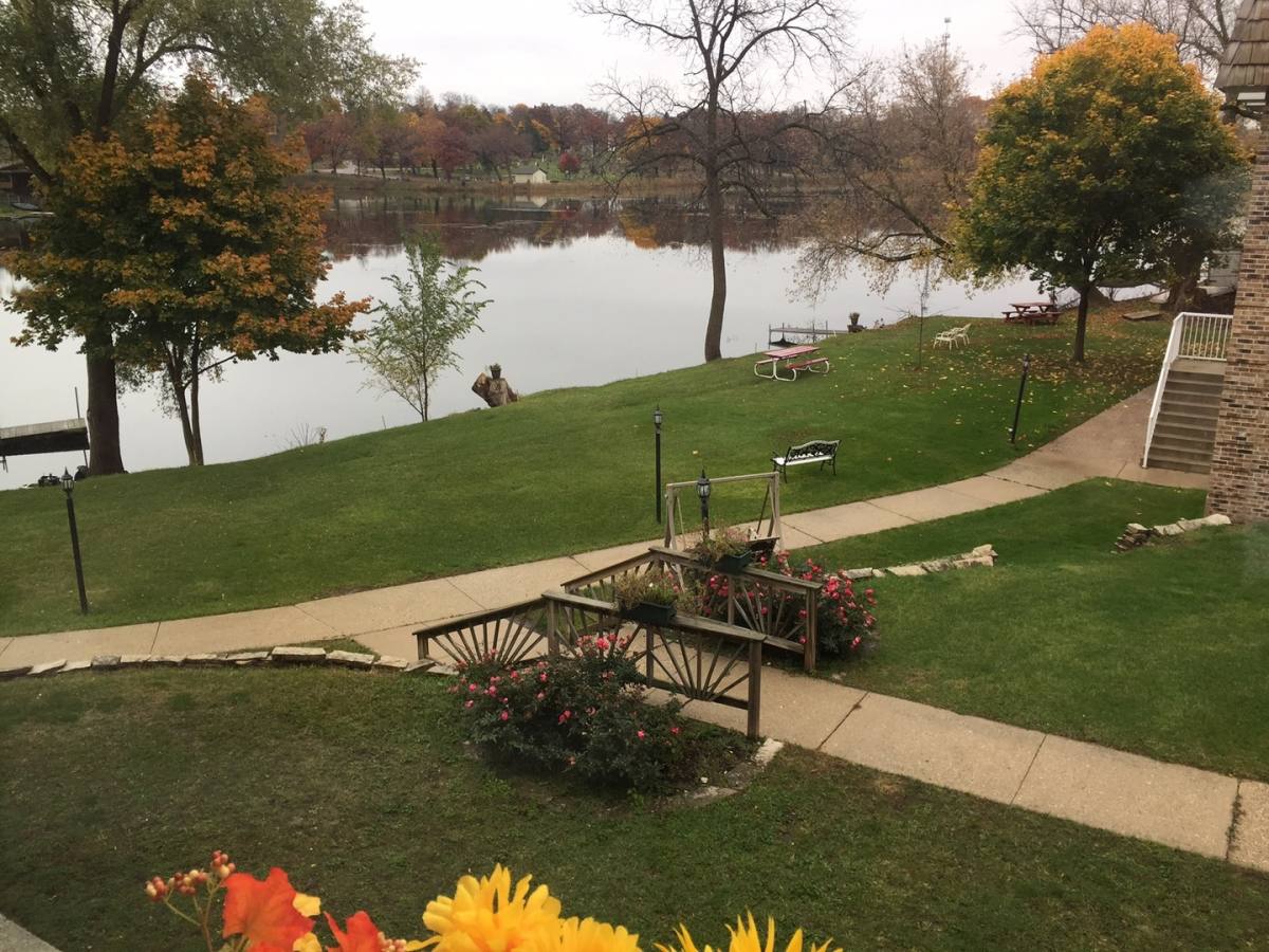 Apartment for rent at 231 N Fowler St, Oconomowoc, WI 53066
