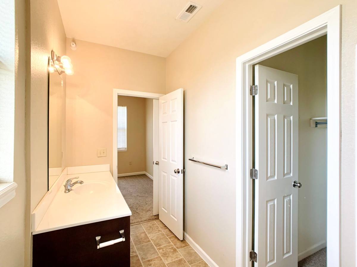 Apartment for rent at 1714 Ave K, Dodge City, KS 67801