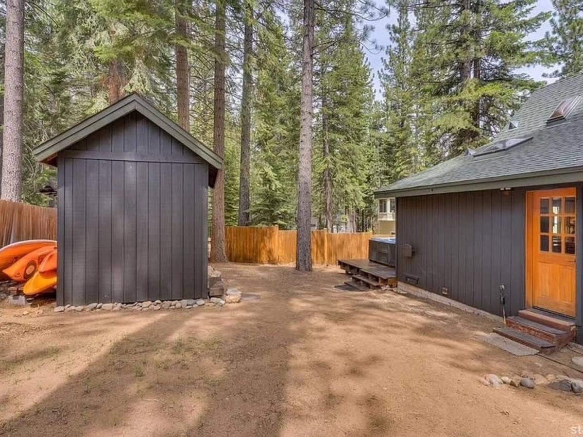 House for rent at 1858 Narragansett Circle, South Lake Tahoe, CA 96150