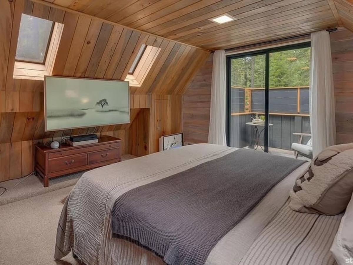 House for rent at 1858 Narragansett Circle, South Lake Tahoe, CA 96150