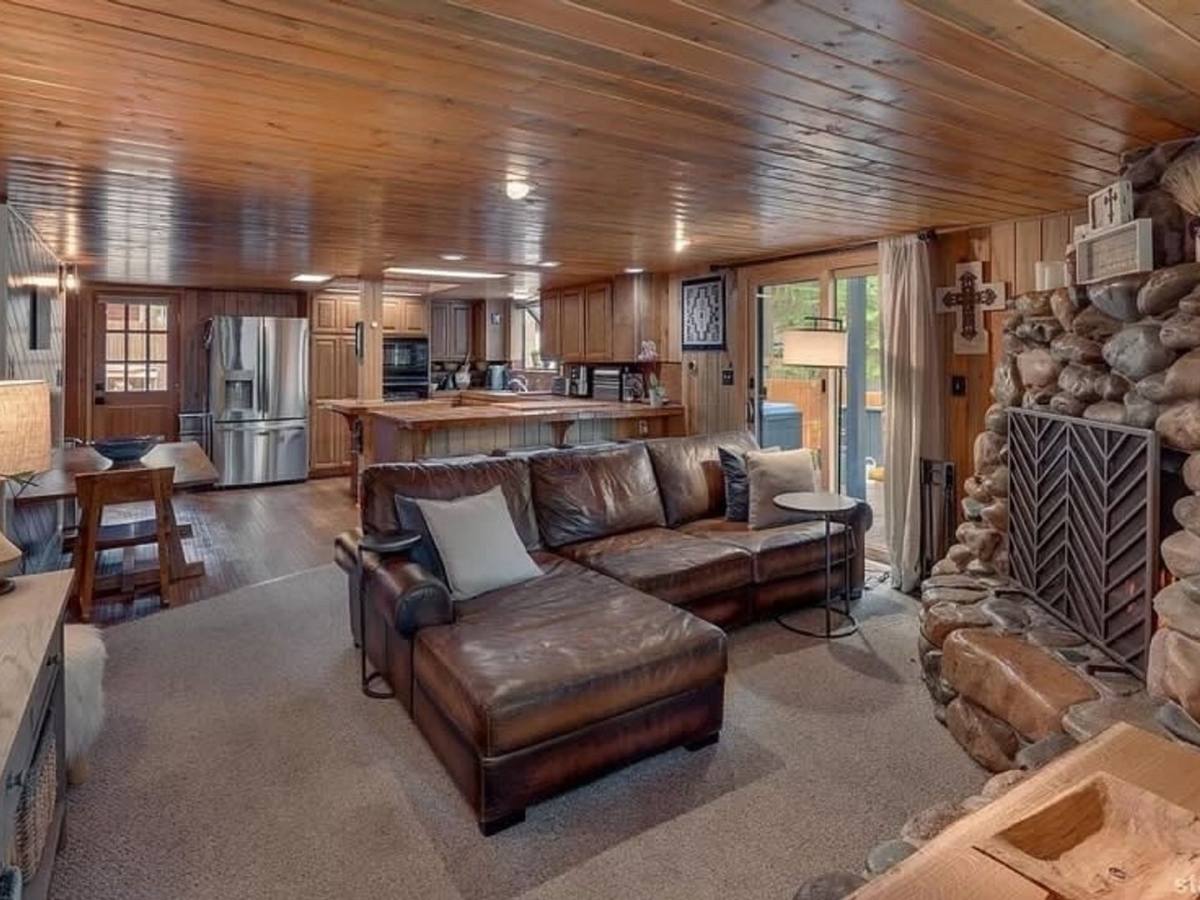 House for rent at 1858 Narragansett Circle, South Lake Tahoe, CA 96150