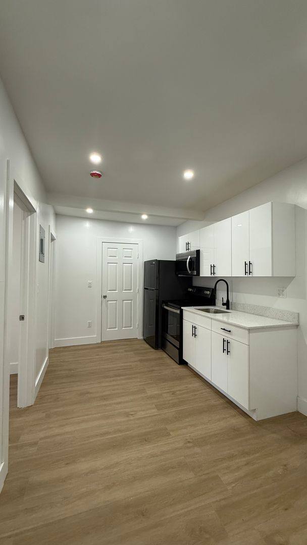 Apartment for rent at 211 SW 10th Ave, Miami, FL 33130