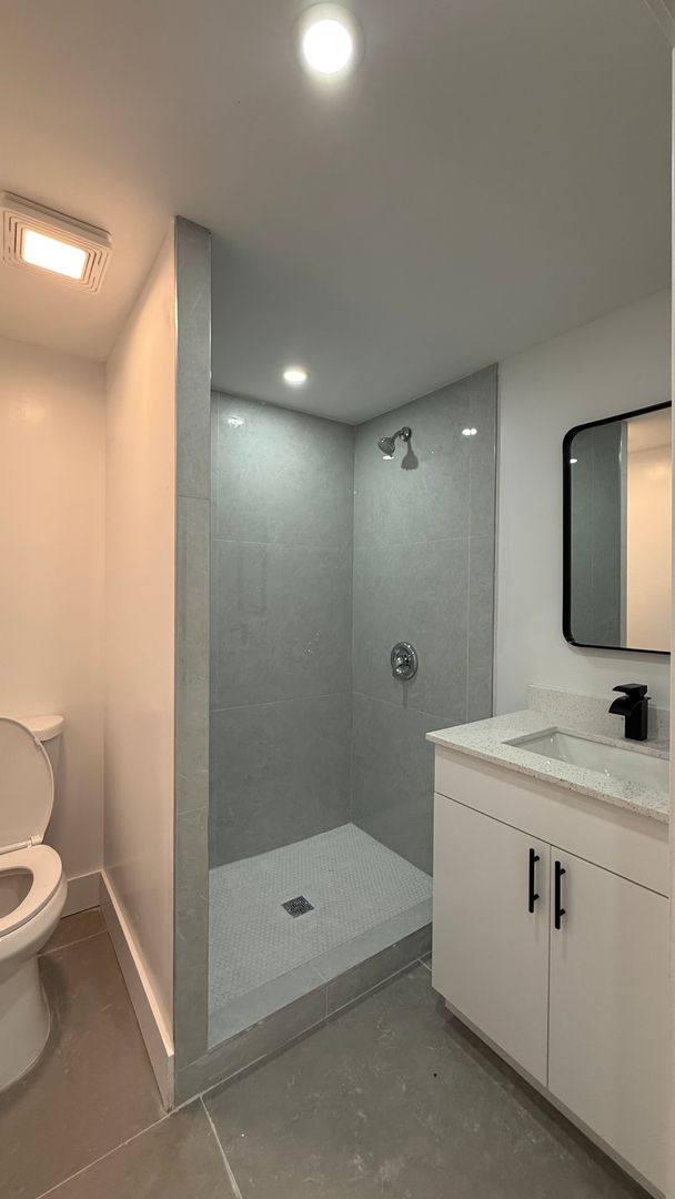 Apartment for rent at 211 SW 10th Ave, Miami, FL 33130