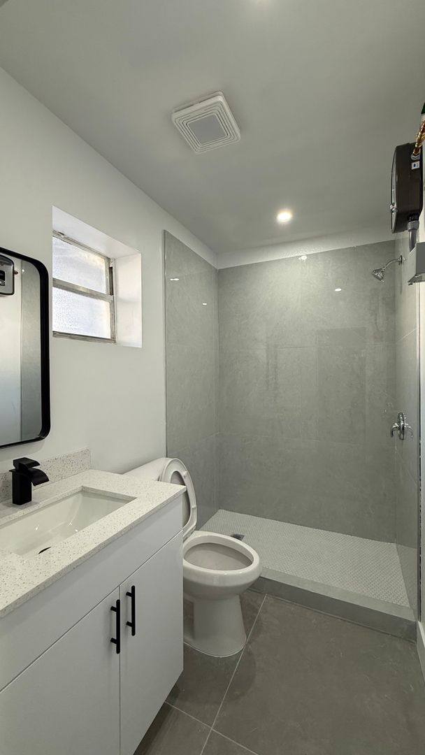 Apartment for rent at 211 SW 10th Ave, Miami, FL 33130