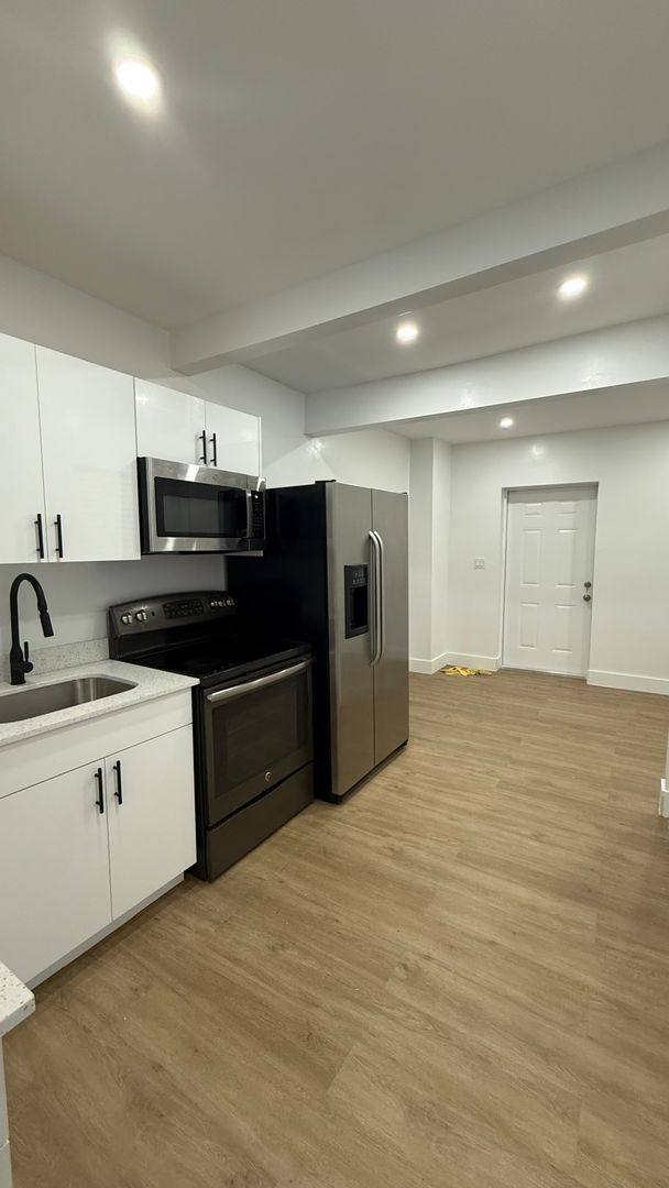 Apartment for rent at 211 SW 10th Ave, Miami, FL 33130