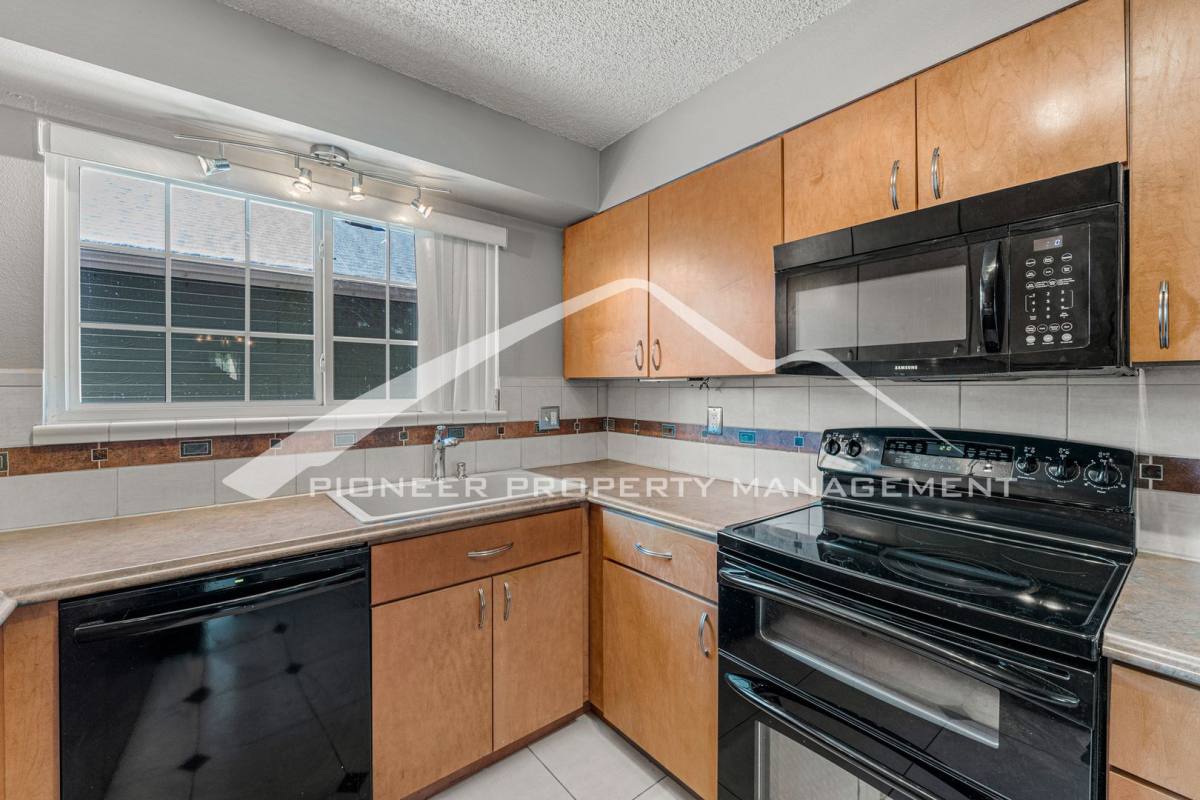 Townhouse for rent at 3417 S Ammons St, Denver, CO 80227