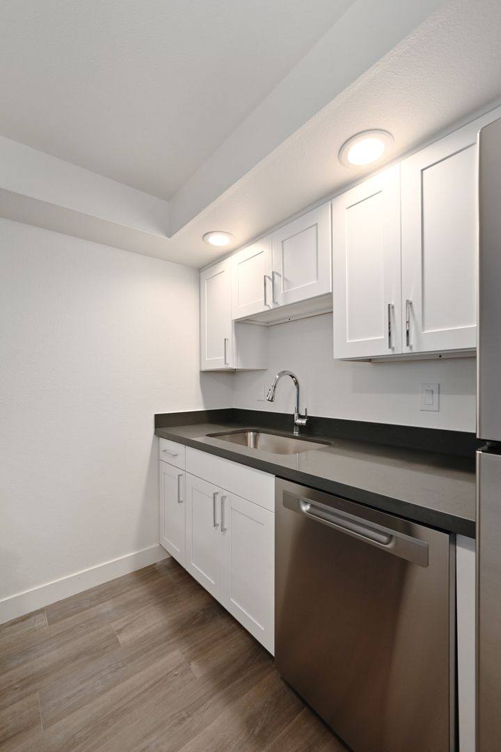 Apartment for rent at 2020 NE 89th St, Seattle, WA 98115