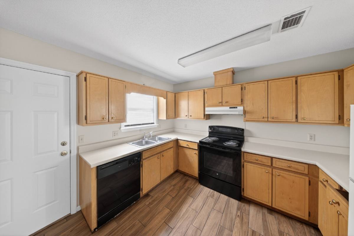 Apartment for rent at 1469 Green St #E2, Valdosta, GA 31601