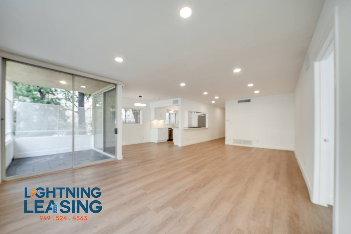 Apartment for rent at 408 N Palm Dr #101, Beverly Hills, CA 90210