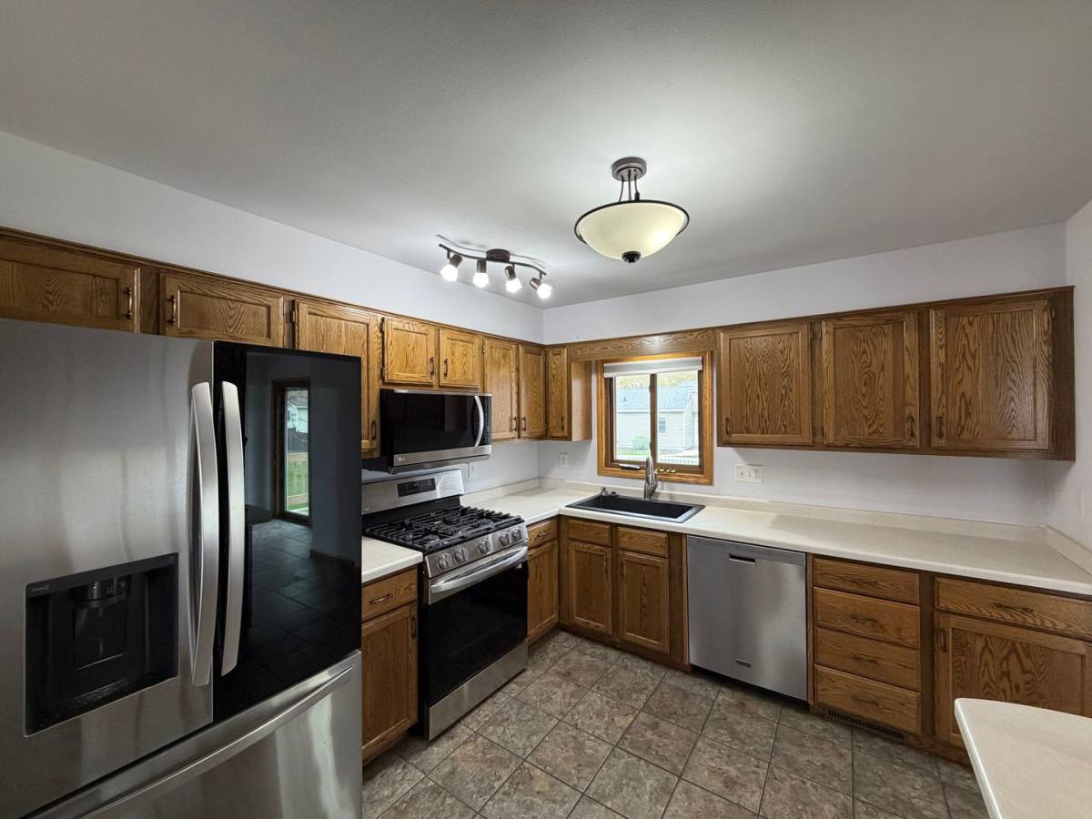 House for rent at 1508 E Becker Rd, Marshfield, WI 54449