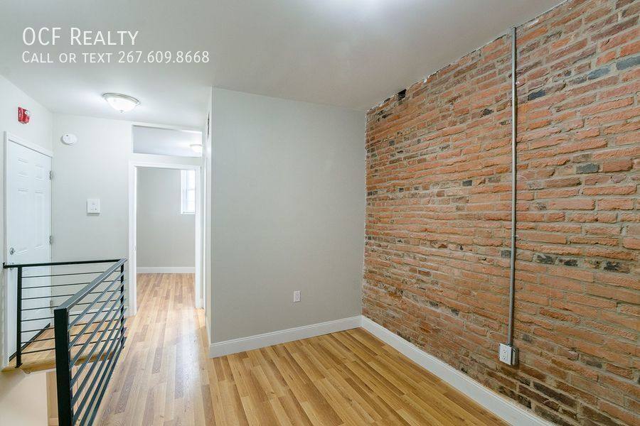 Apartment for rent at 1126 E Passyunk Ave #1, Philadelphia, PA 19147