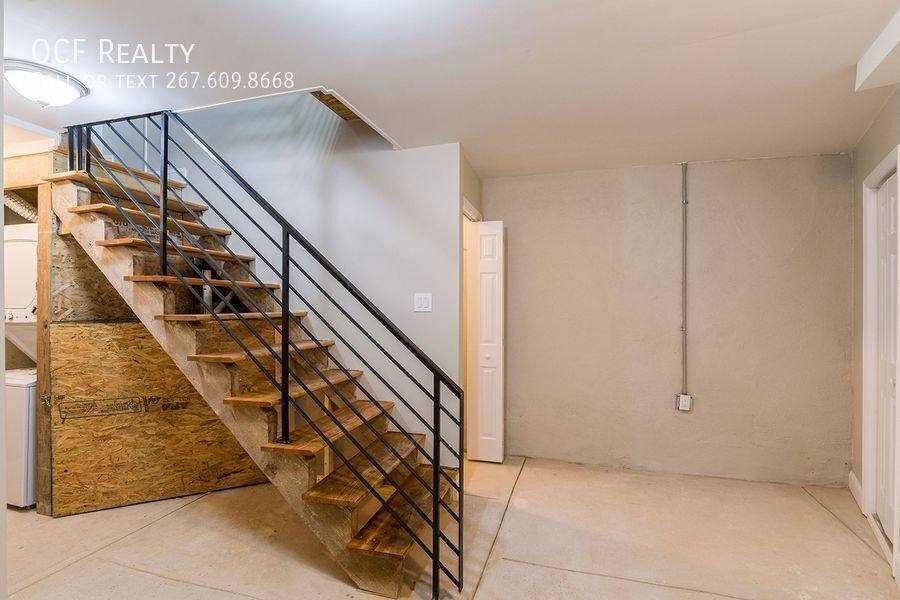 Apartment for rent at 1126 E Passyunk Ave #1, Philadelphia, PA 19147