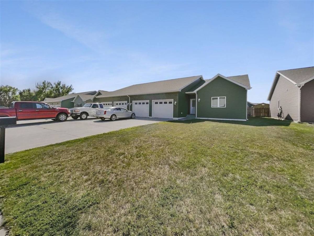 Apartment for rent at 414 2nd Ave SW, Surrey, ND 58785