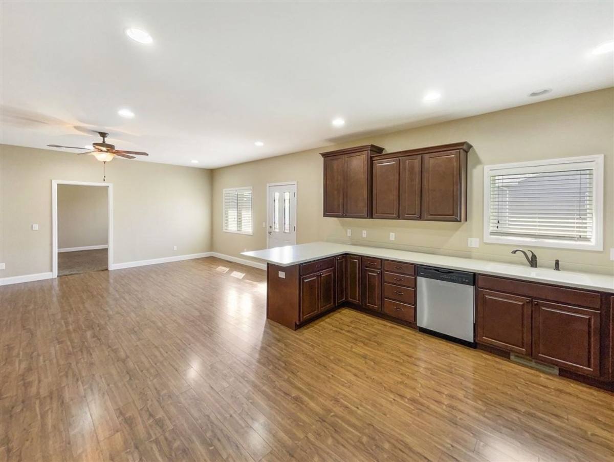 Apartment for rent at 414 2nd Ave SW, Surrey, ND 58785