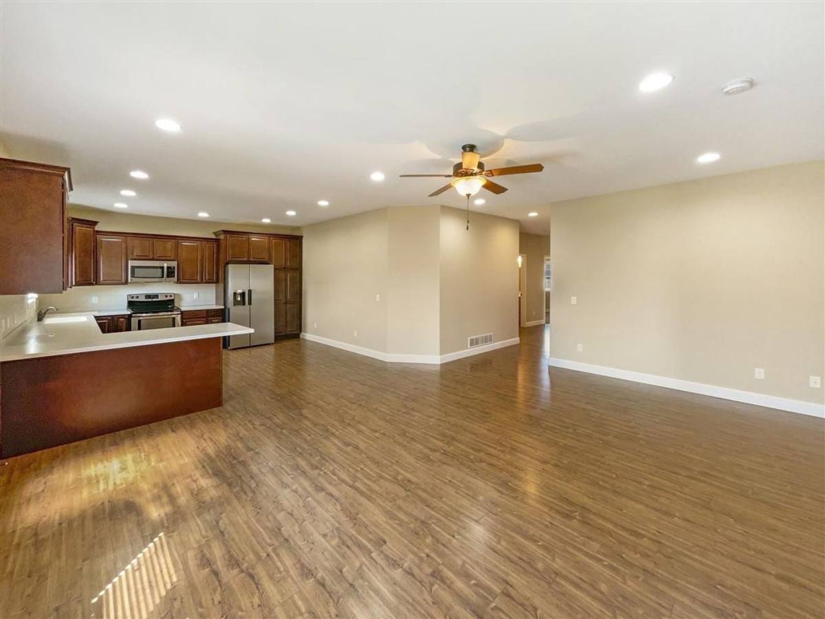 Apartment for rent at 414 2nd Ave SW, Surrey, ND 58785