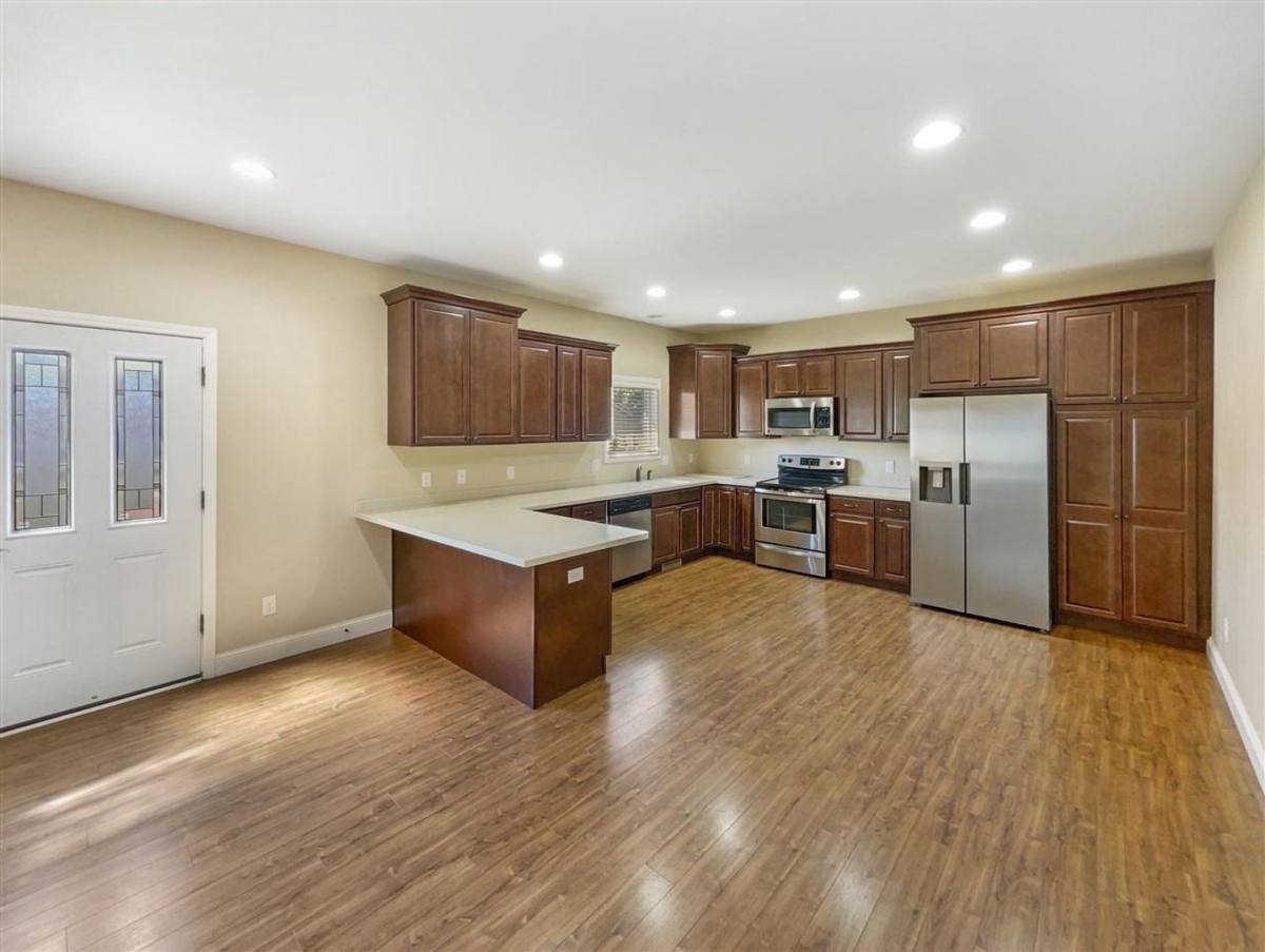 Apartment for rent at 414 2nd Ave SW, Surrey, ND 58785