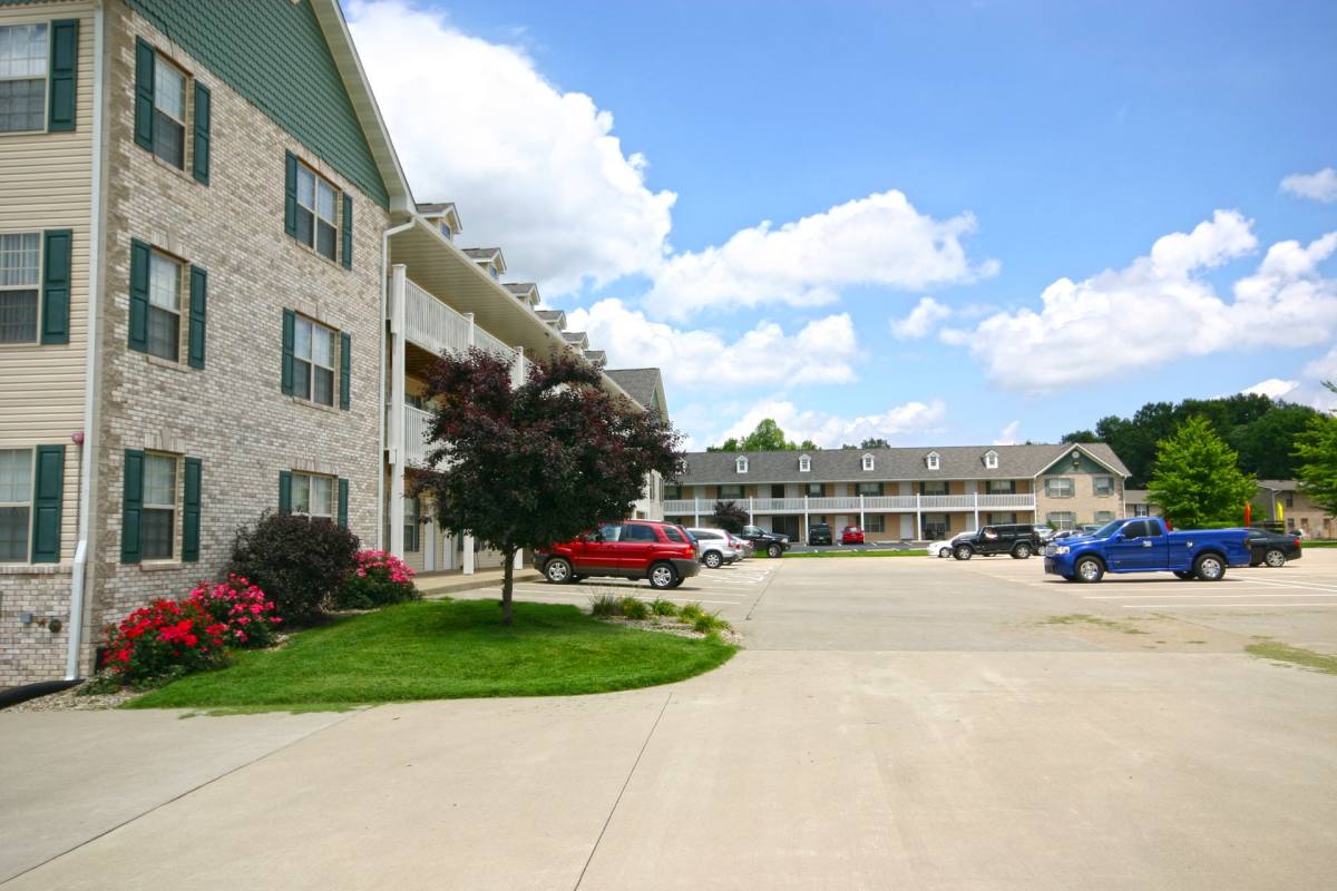 Apartment for rent at 1671 Shadow Ridge Court, Belleville, IL 62221