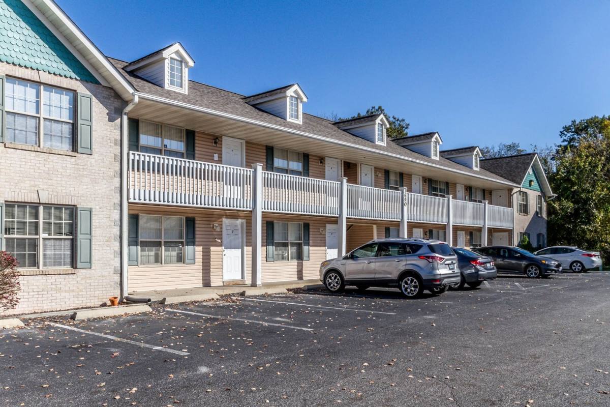 Apartment for rent at 1671 Shadow Ridge Court, Belleville, IL 62221