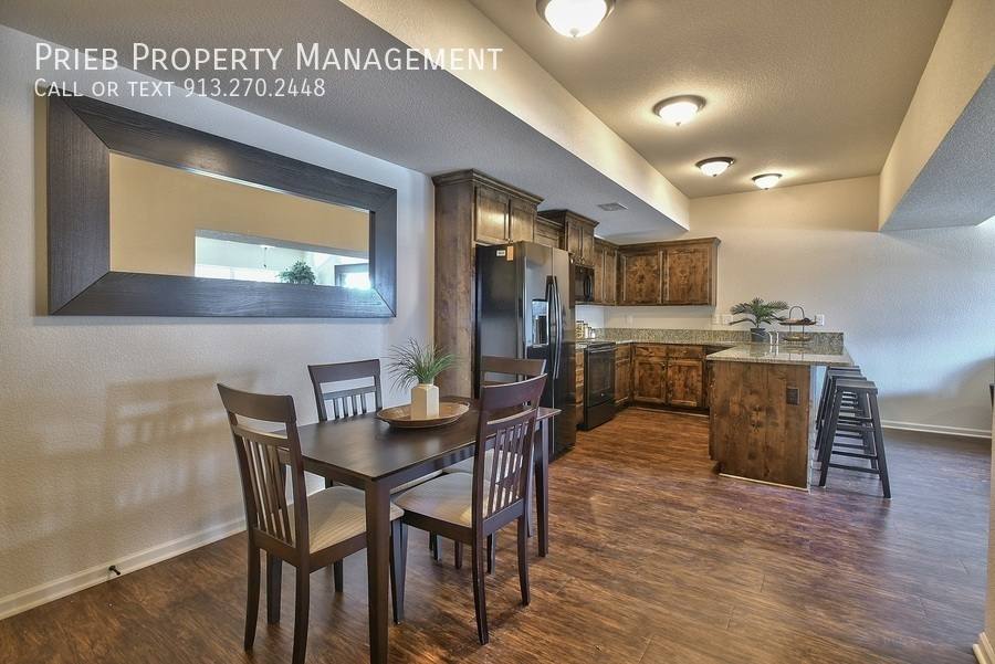 Townhouse for rent at 12663 S Prairie Creek Rd, Olathe, KS 66061