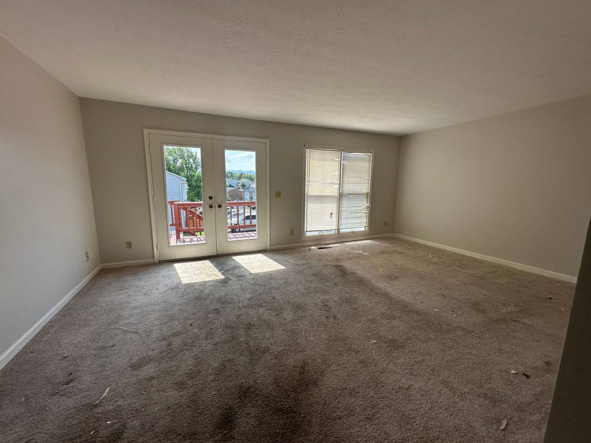 Townhouse for rent at 1047 Blue Ridge Dr, Harrisonburg, VA 22801