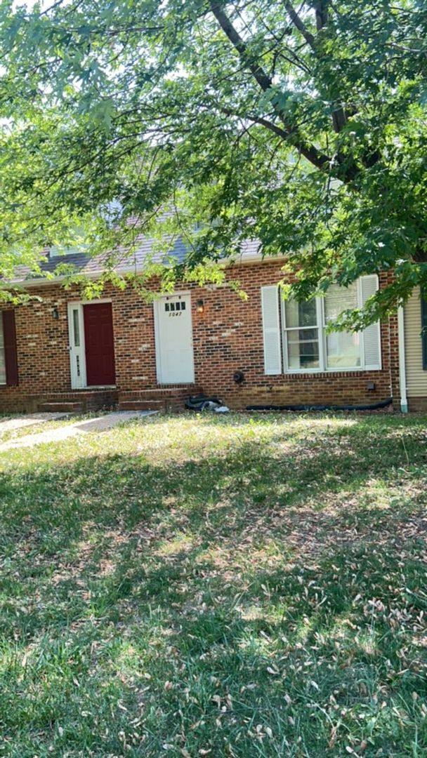 Townhouse for rent at 1047 Blue Ridge Dr, Harrisonburg, VA 22801