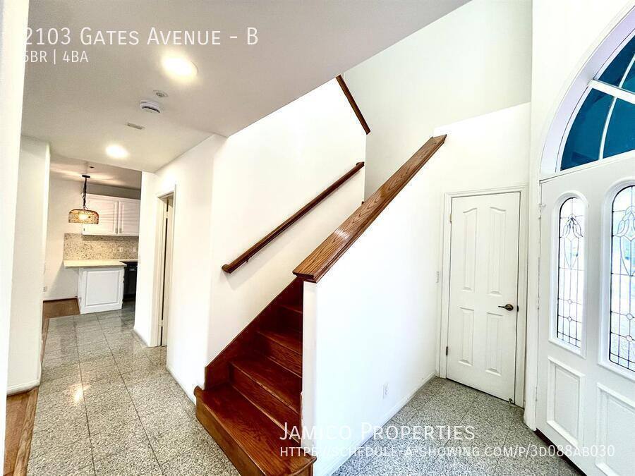 House for rent at 2103 Gates Ave #B, Redondo Beach, CA 90278