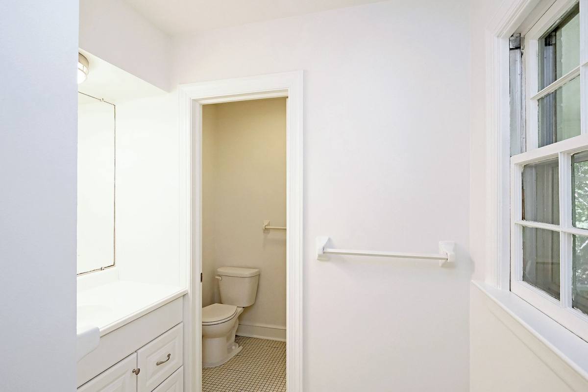 Apartment for rent at 1710 Solomon Rd, Charlottesville, VA 22901