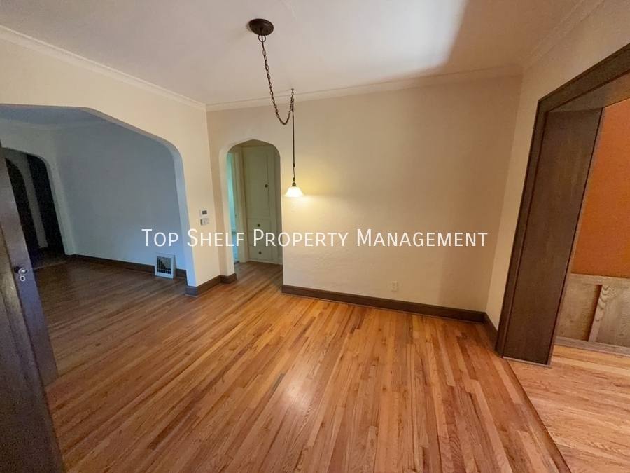 House for rent at 3215 44th St, Des Moines, IA 50310