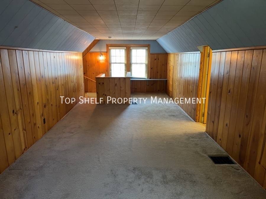 House for rent at 3215 44th St, Des Moines, IA 50310