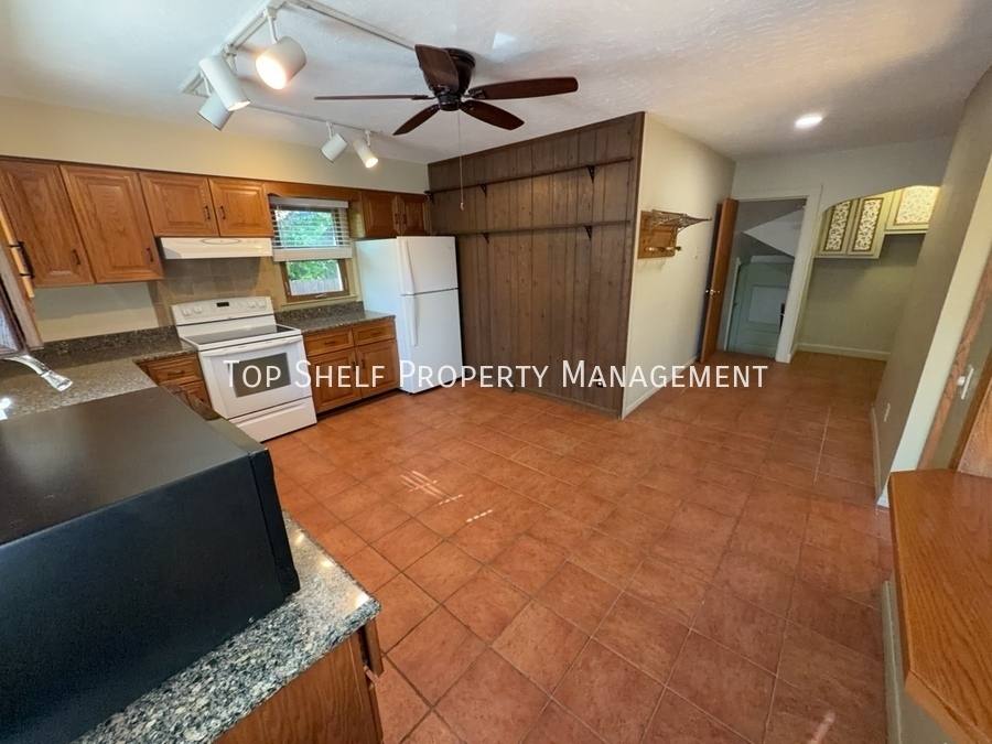House for rent at 3215 44th St, Des Moines, IA 50310