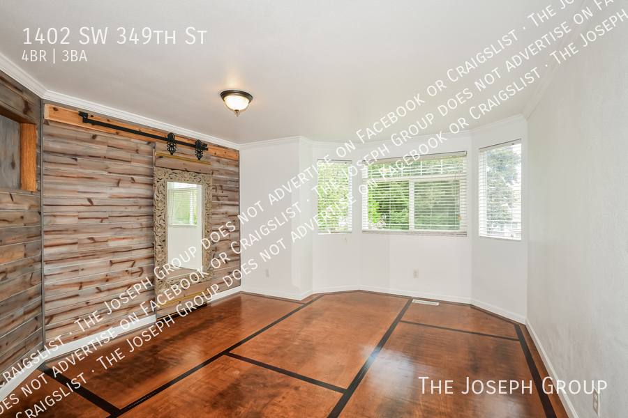 House for rent at 1402 SW 349th St, Federal Way, WA 98023