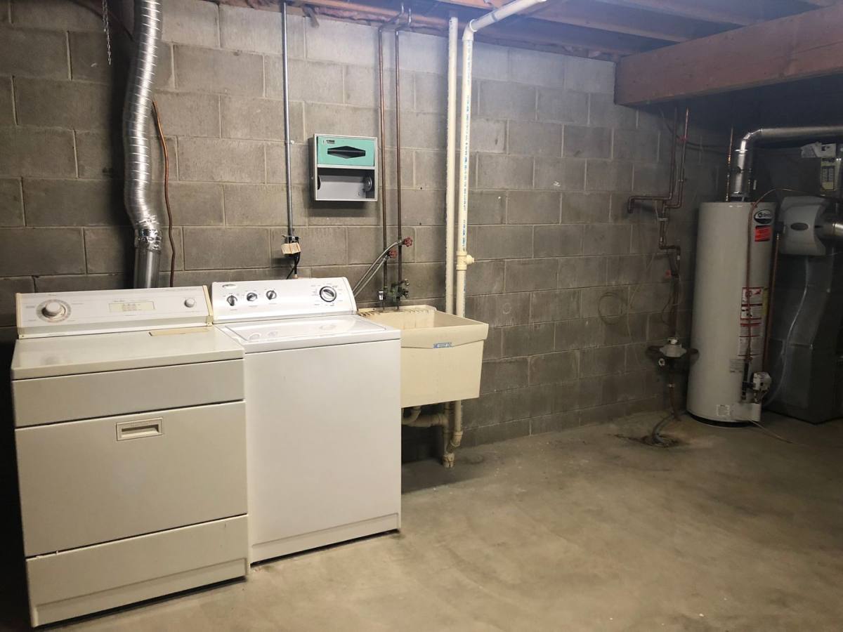Townhouse for rent at 4140 Rice St, Saint Paul, MN 55126