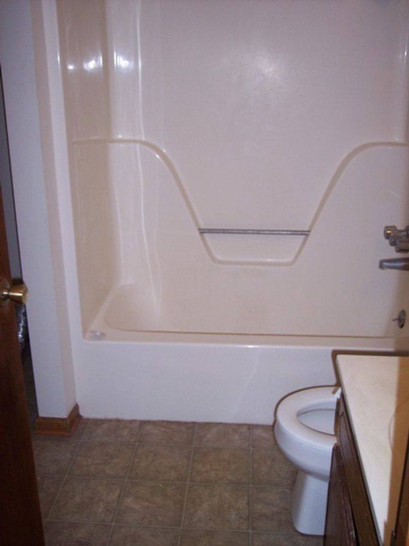 Apartment for rent at 807 Foster Lane, Warrensburg, MO 64093