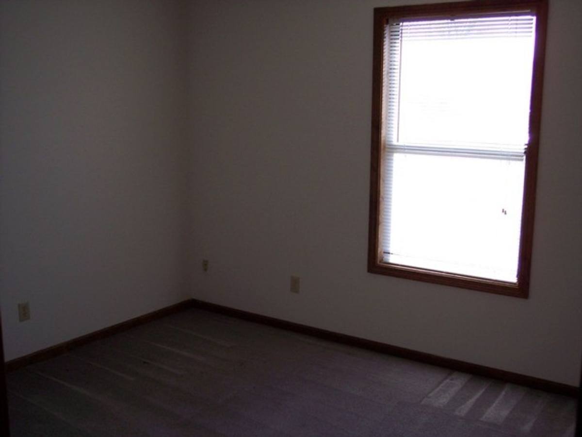 Apartment for rent at 807 Foster Lane, Warrensburg, MO 64093