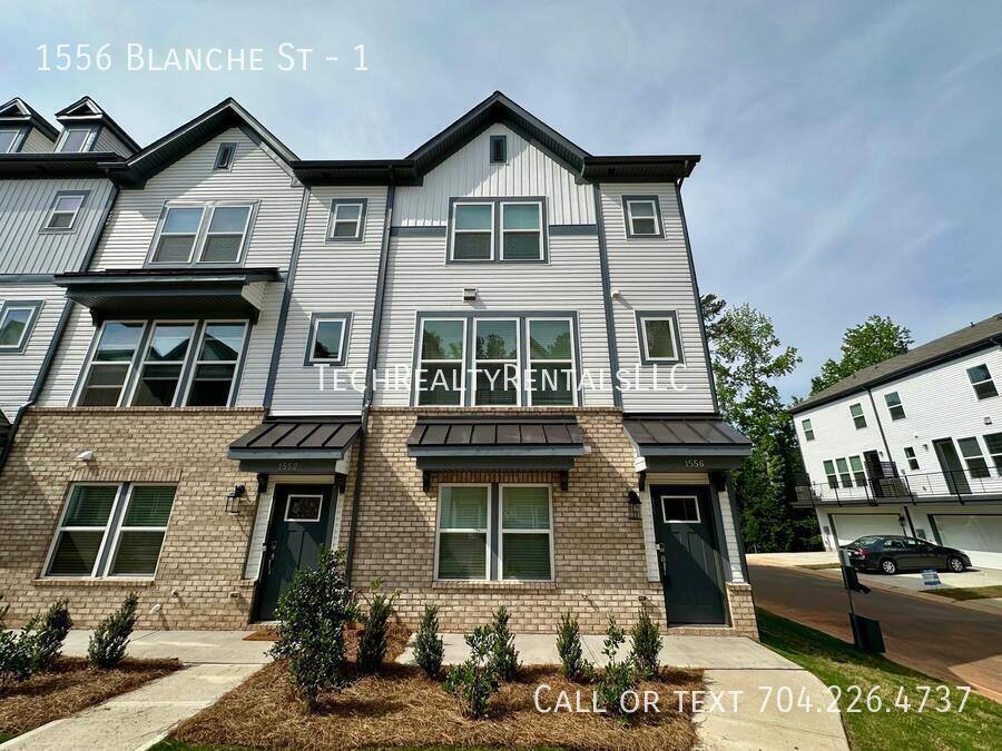 Townhouse for rent at 1556 Blanche St #1, Charlotte, NC 28262