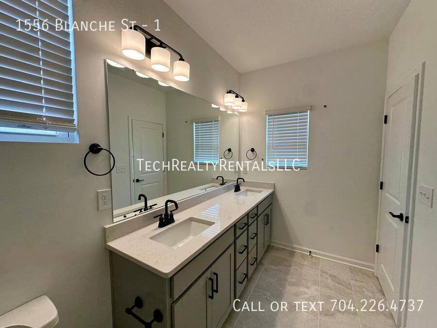 Townhouse for rent at 1556 Blanche St #1, Charlotte, NC 28262